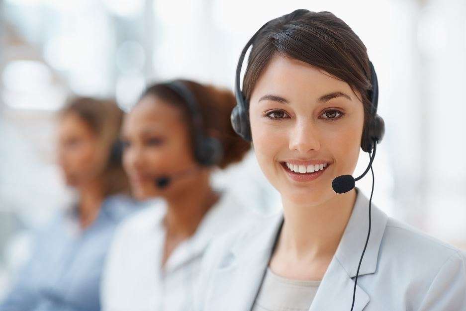 client-centric-call-centres-for-medical-aids-تیم روان درمانگران مشاوره تلفنی با تخصص های گوناگون گرد هم آمده اند.a-must
