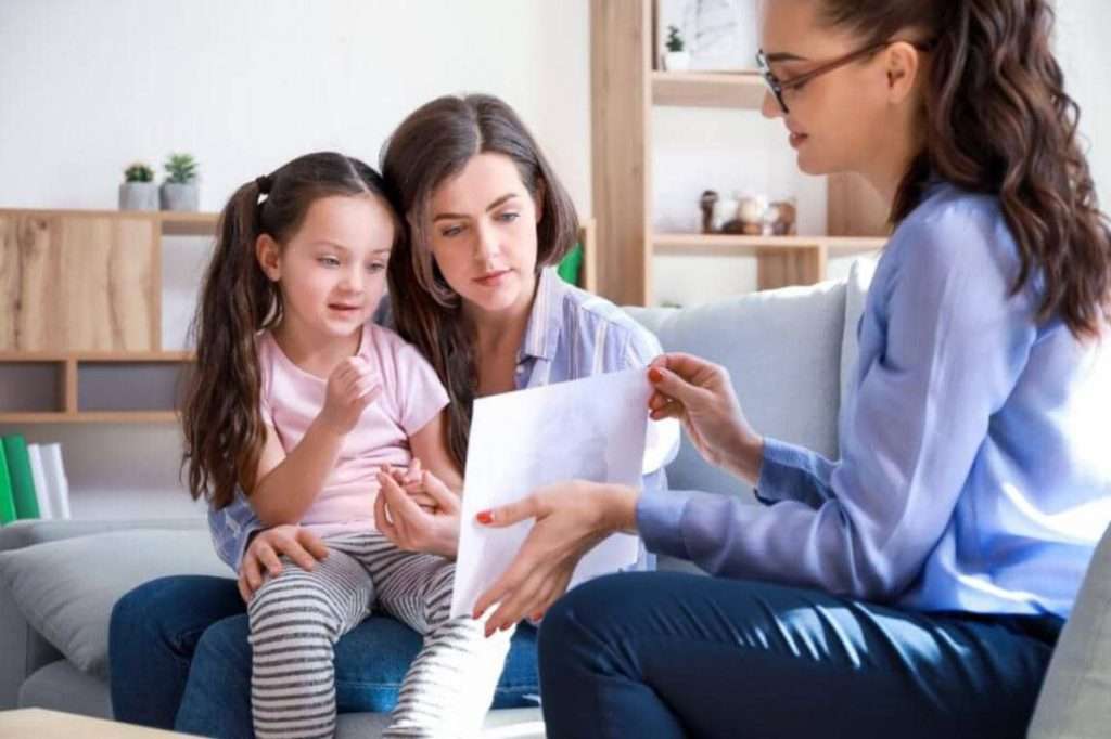 به دلیل روحیه بسیار حساس کودکان، انتخاب روانشناس و مشاوره کودک تمهیدات زیادی می طلبد.